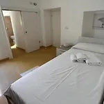 Dimora Sanfelice Il Mandorlo * غالّيبولي